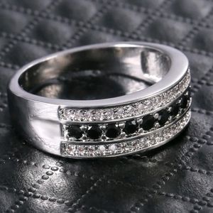 NEW Black & White Diamond Band Ring